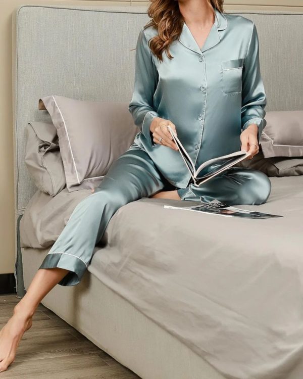 Women‘s Long Sleeve Pure Silk Pajamas Set