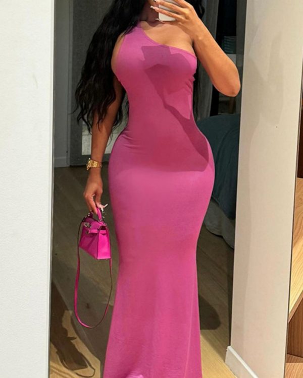 One shoulder dress