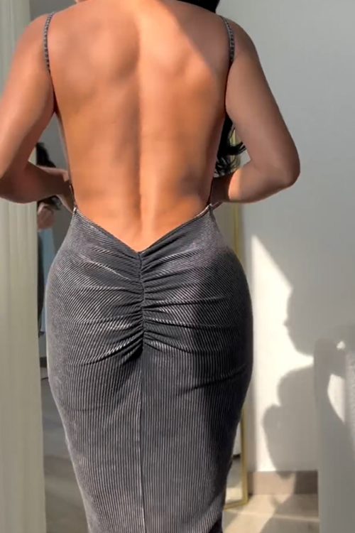 Beautiful Back And Hip-Hugging Dress (Pre-Sale)