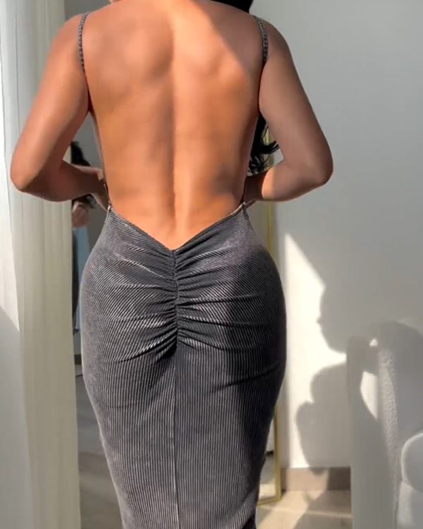 Beautiful Back And Hip-Hugging Dress (Pre-Sale)