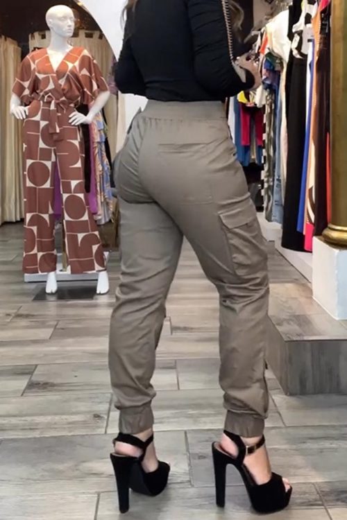 Stretched-Foot Cargo Pants