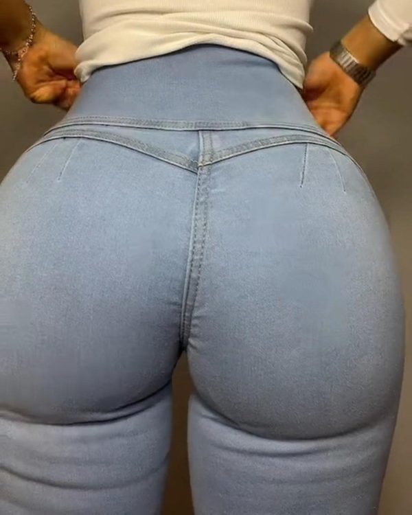 (Pre Sale)CURVY JEANS REF 3067